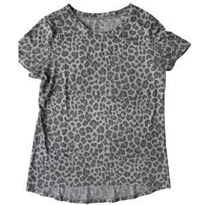 Zoe + Liv Women's Leopard Print Short Sleeve Gray Crew Neck T-Shirt Size Small